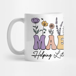 Maestra Helping Little Minds Grow Mug